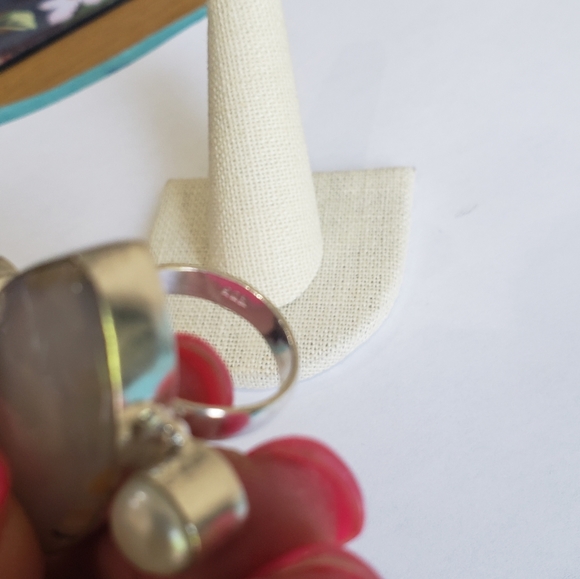 Handmade Chalcedony Peral Gem 925 Ring - Picture 5 of 11